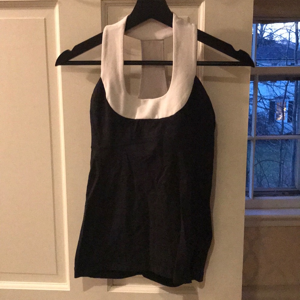 Lululemon yoga top.